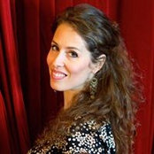 Romie Estèves's photo