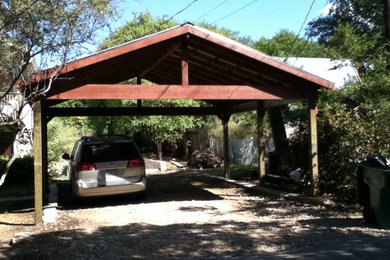 Example of an arts and crafts shed design in Austin