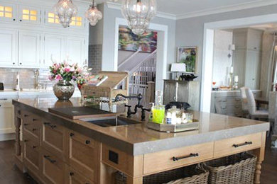 Inspiration for a transitional home design remodel in Vancouver