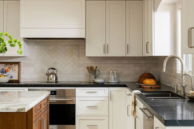 Example of a transitional kitchen design in San Francisco