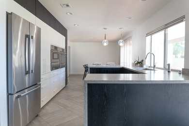 Minimalist kitchen photo in Phoenix