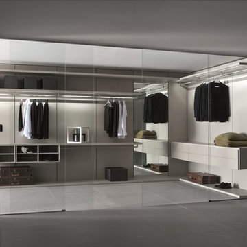Modern Closet