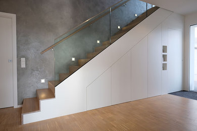 Inspiration for a mid-sized contemporary staircase in Other.