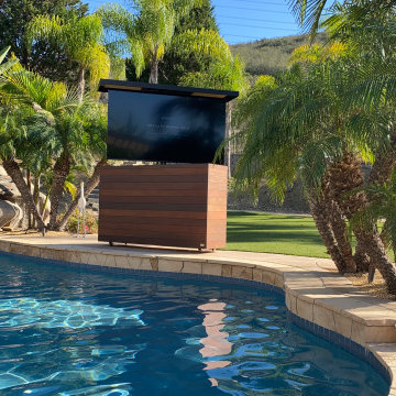 https://www.cabinet-tronix.com/product/outdoor-85-to-86-inch-extra-large-automat