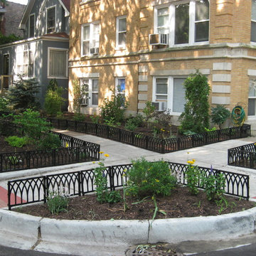 Chicago Condo Building Front Garden & Parkway