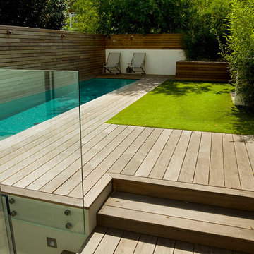 Contemporary Small Garden in Fulham, London