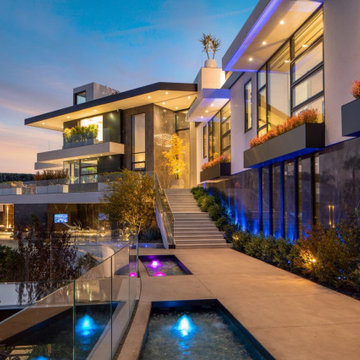 Summitridge Drive