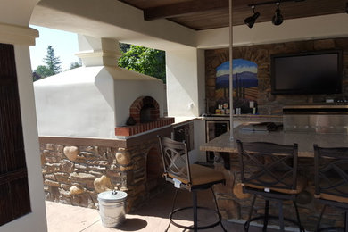 Example of a tuscan patio design in Sacramento