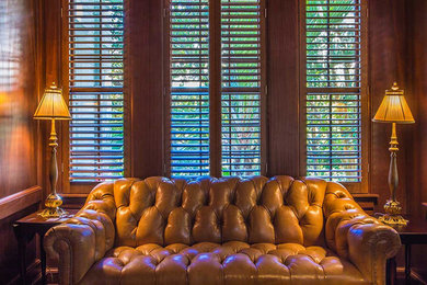 Example of a classic study room design in Austin