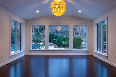 Home design - contemporary home design idea in New York