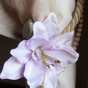 Floral curtain holders tiebacks