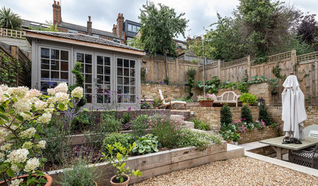 Professional Ideas for Tackling Sloping Gardens and Varied Levels