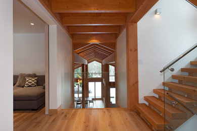 Example of a transitional hallway design in Vancouver