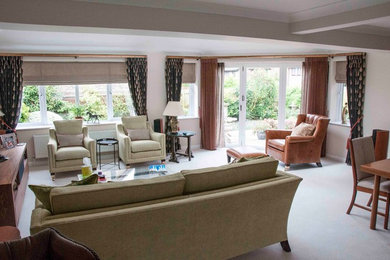 Inspiration for a classic living room in Berkshire.