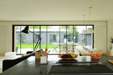 Réalisation d'une cuisine design.