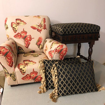 Upholstery piano bench