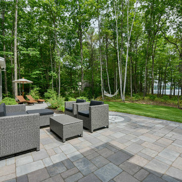 Raymond Retreat- Luxury Maine Lakehouse