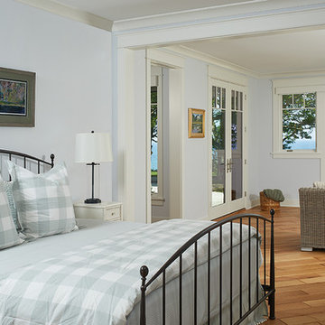 Thompson - Traditional Farmhouse