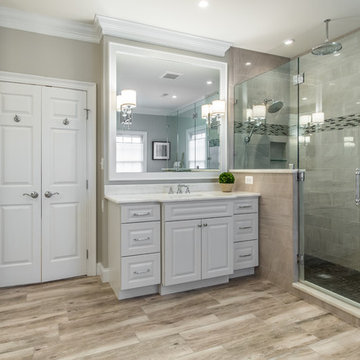 Elegant Master Bath with all the Bells and Whistles