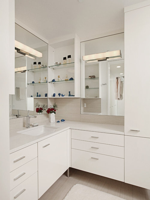 Best Corner Bathroom Vanity Design Ideas & Remodel Pictures | Houzz Corner Bathroom Vanity Photos