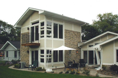 Trendy exterior home photo in Chicago