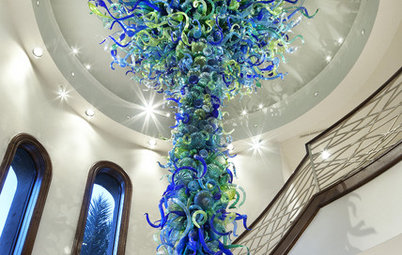 Witness a Fantastic Chihuly Glass Sculpture Installation