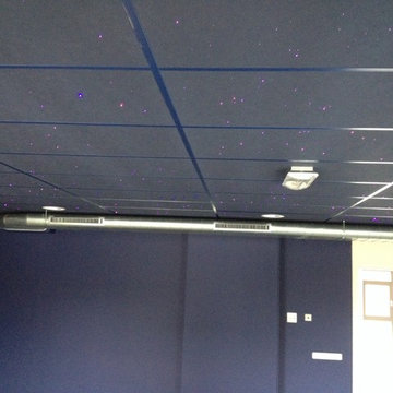 Star ceiling LED fiber optics light in spinning sports room