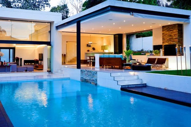 Inspiration for a modern home design remodel in San Diego
