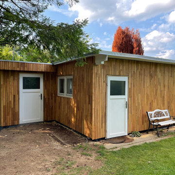 Projekt 4: Verkleidung eines Gartenhäuschens und Anbau eines Badezimmers in Kiel