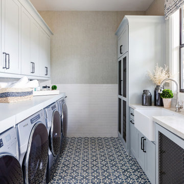 Traditional Chic Family Estate