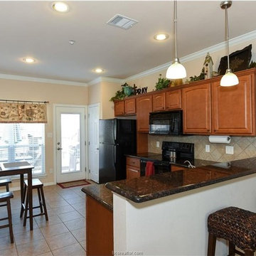305 Holleman Dr. E. #301, College Station, TX 77840