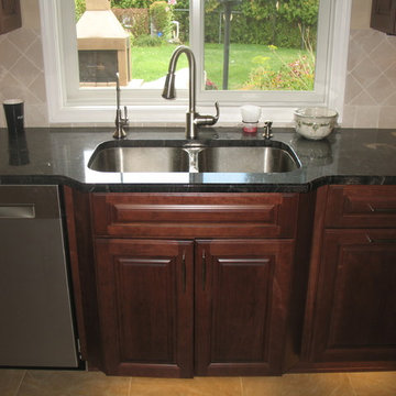 Traditional Cherry Cabinets