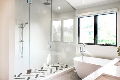 Bathroom - contemporary bathroom idea in Toronto