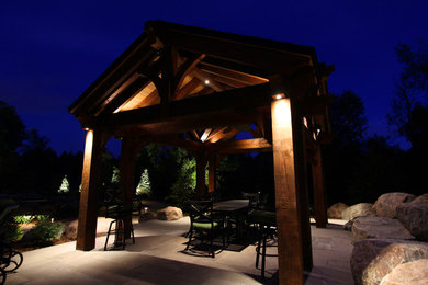 Home design - rustic home design idea in Toronto