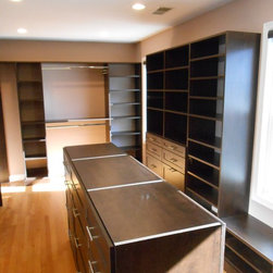 Walk-in Closets 3 - Dresser Valets And Organizers