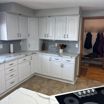 Modern Kitchen Remodel Done with New Laminate Countertop