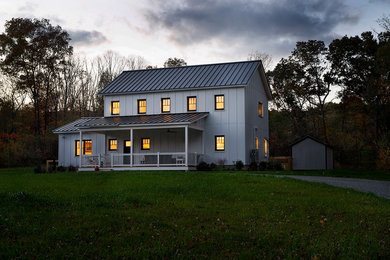 Mid-sized transitional exterior home photo in New York