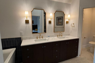 Bathroom - bathroom idea in Dallas