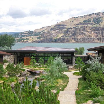 Riverside Retreat