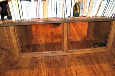 Home office - traditional home office idea in Dallas