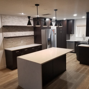 Contemporary Kitchen Remodel Done With New Kitchen Solvers Legacy Cabinets