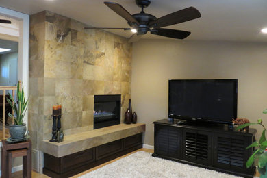 Example of a classic living room design in Sacramento