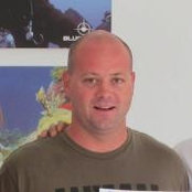 Todd Lewiss foto