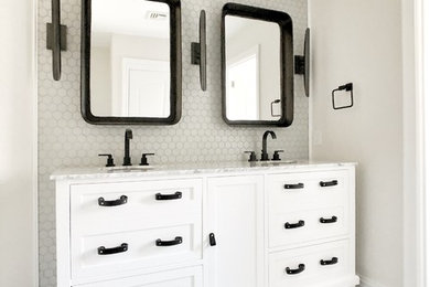 Inspiration for a contemporary bathroom remodel in New York