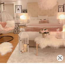 Kelly's room