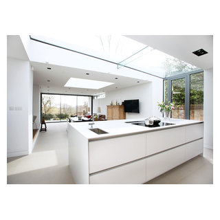Amersham kitchen designed by Matrix Kitchens - Contemporary - Kitchen ...
