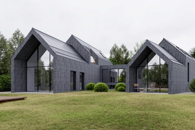 Photo of a large contemporary home in Oxfordshire.