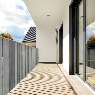 Der Balkon bietet viel Mittags- und Abendsonne