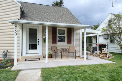 Arts and crafts porch idea in Other