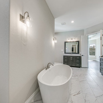 Hill-Co. Spanish: 4,289 ft², 3 BR/3.5 BA/1 ST